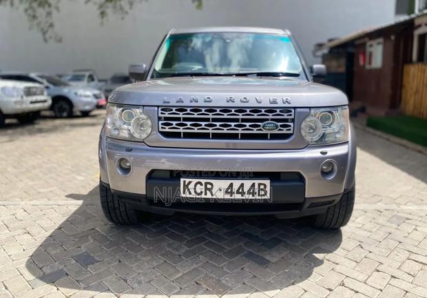 Land Rover Discovery 2011 Gray