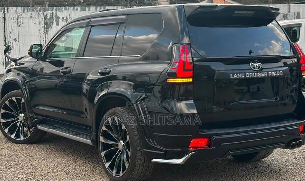 Toyota Land Cruiser 2019 Black