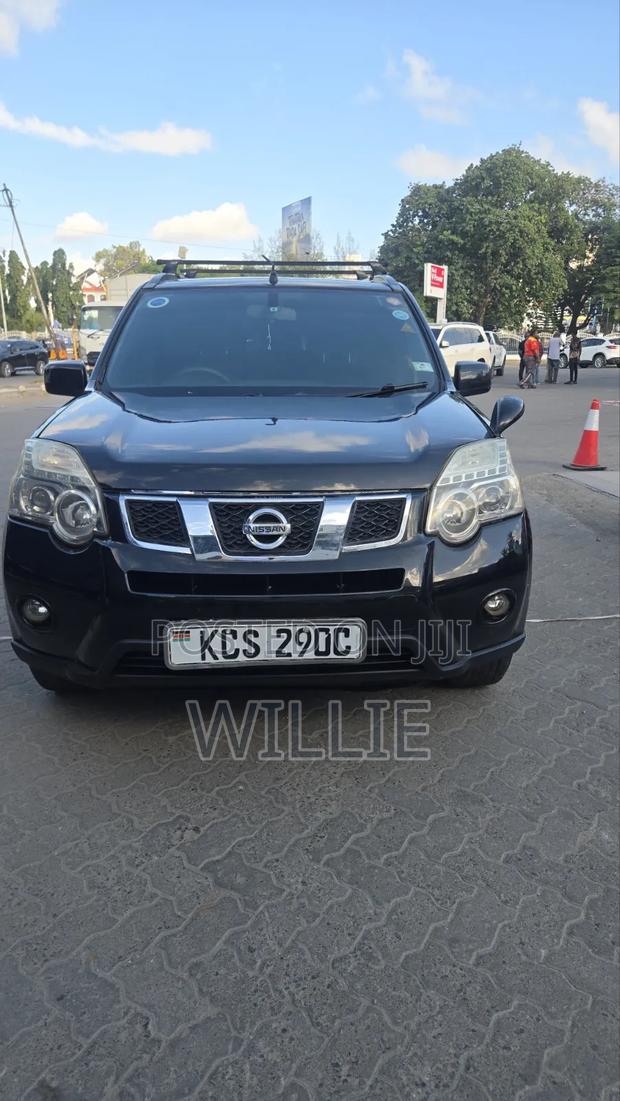 Nissan X-Trail 2011 Black