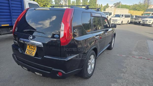 Nissan X-Trail 2011 Black