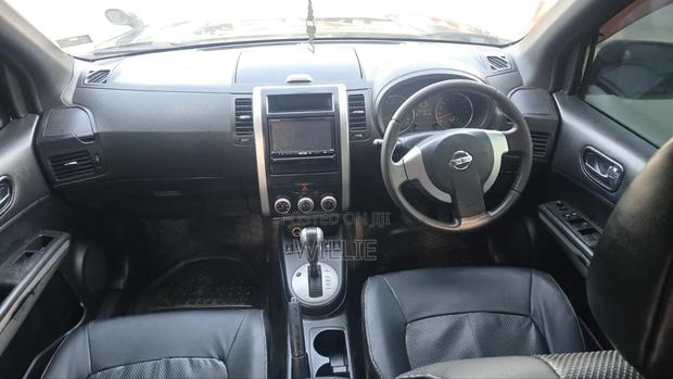 Nissan X-Trail 2011 Black