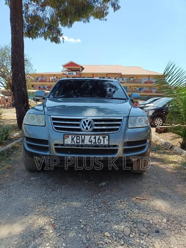 Volkswagen Touareg 2006 Gray