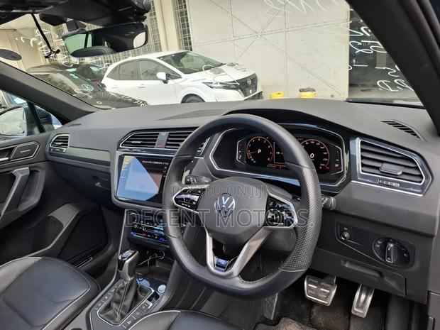 Volkswagen Tiguan 2021 Gray