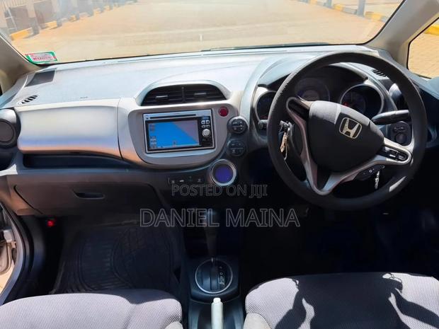 Honda Fit 2012 Silver