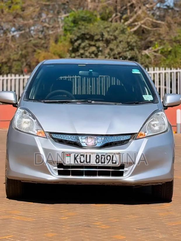 Honda Fit 2012 Silver