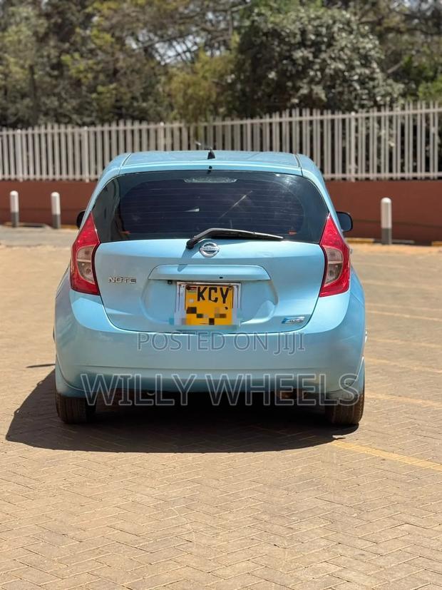 Nissan Note 2013 Blue