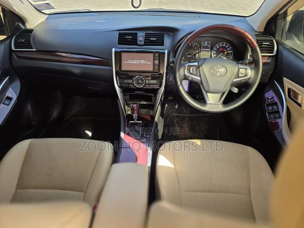 Toyota Premio 2018 White