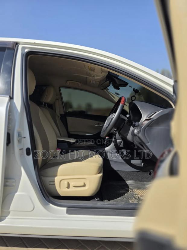 Toyota Premio 2018 White