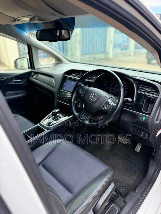 Honda Shuttle 1.5 Hybrid 2WD 2021