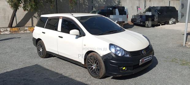 Nissan Advan 2015 White