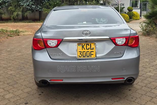 Toyota Mark X 2010 Gray