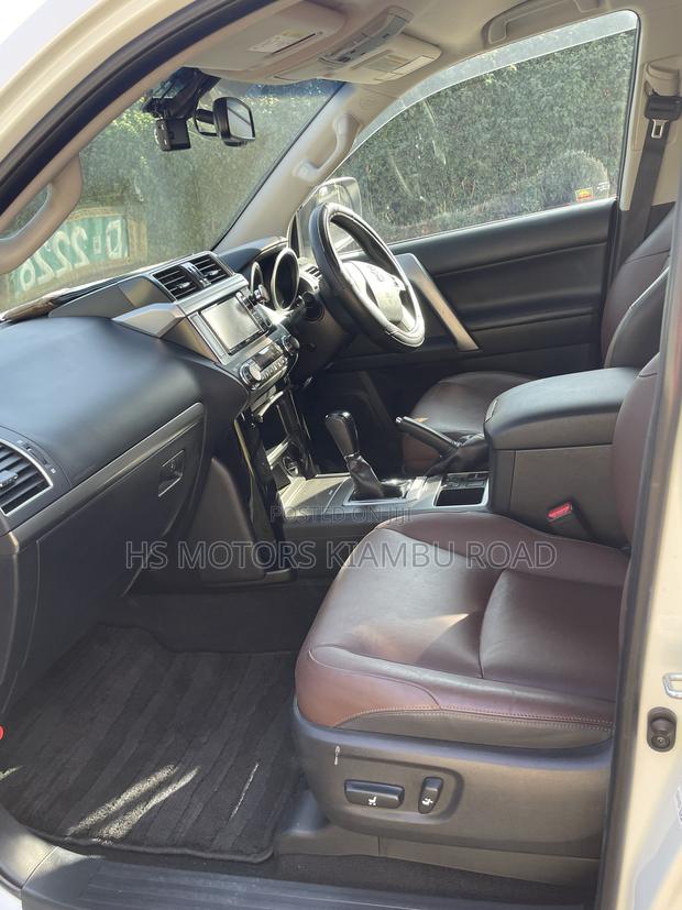 Toyota Land Cruiser Prado 2.7 2017 White