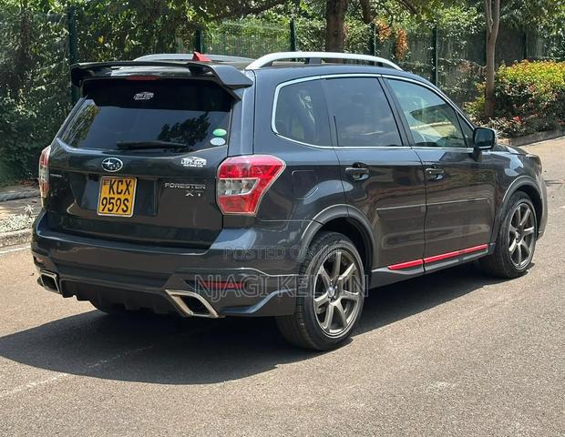 Subaru Forester 2012 Gray