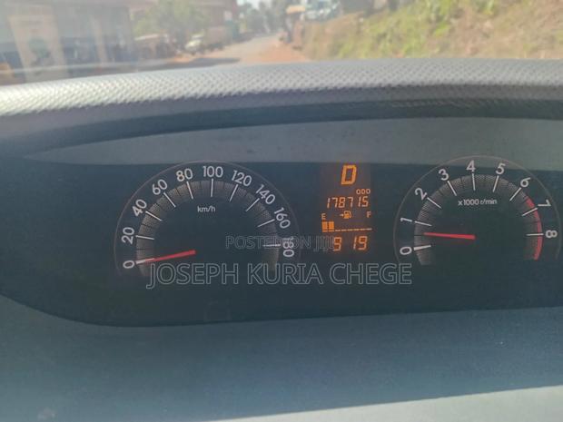 Toyota Ractis 2008 Gray