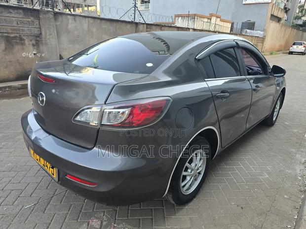 Mazda Axela 2012 Gray