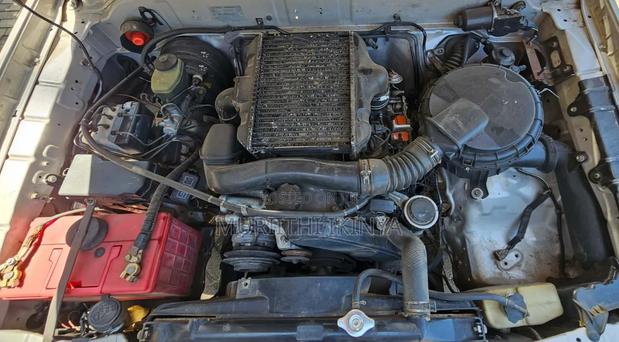 Toyota Land Cruiser Prado 1998 Beige