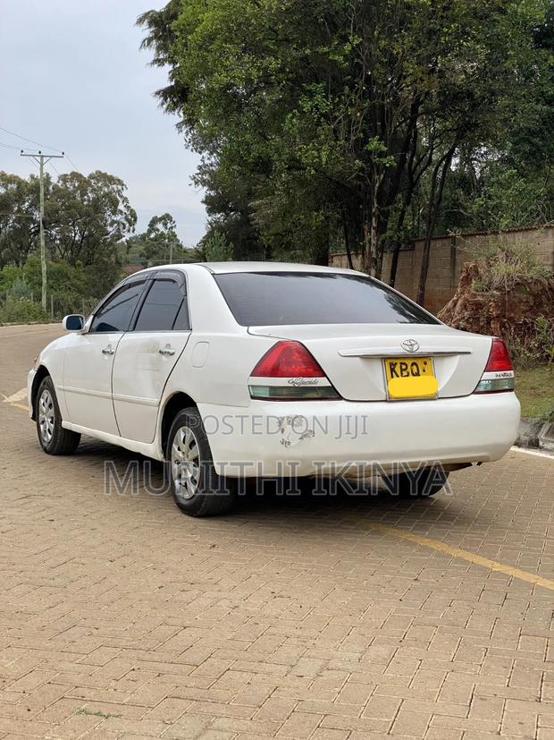 Toyota Mark II 2000 White