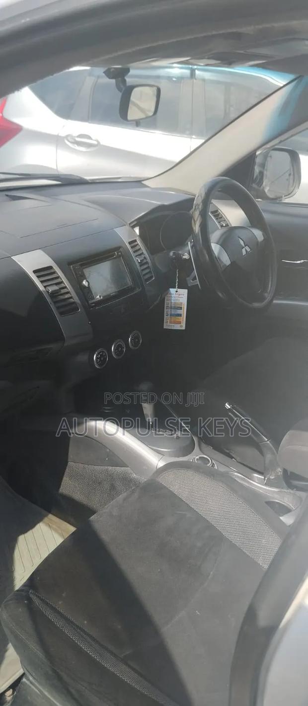 Mitsubishi Outlander 2007 White