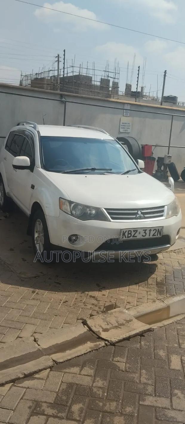 Mitsubishi Outlander 2007 White