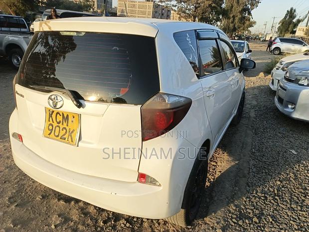 Toyota Ractis 2010 White