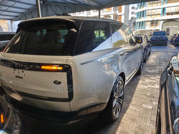 Rover Land 2022 White