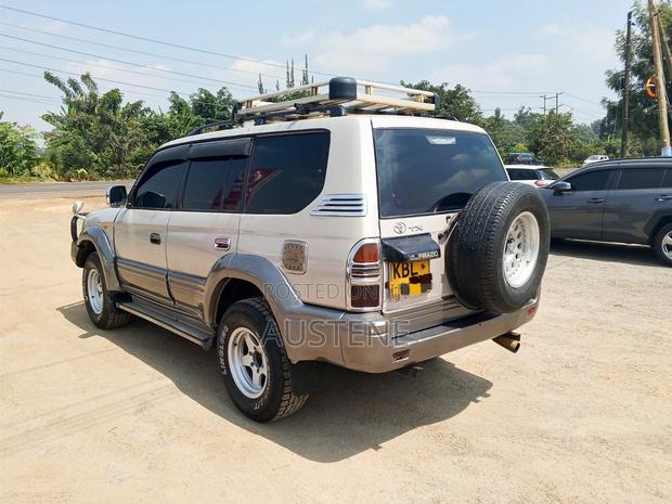 Toyota Land Cruiser Prado 2003 Beige