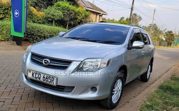 Toyota Corolla Fielder 2012 Silver