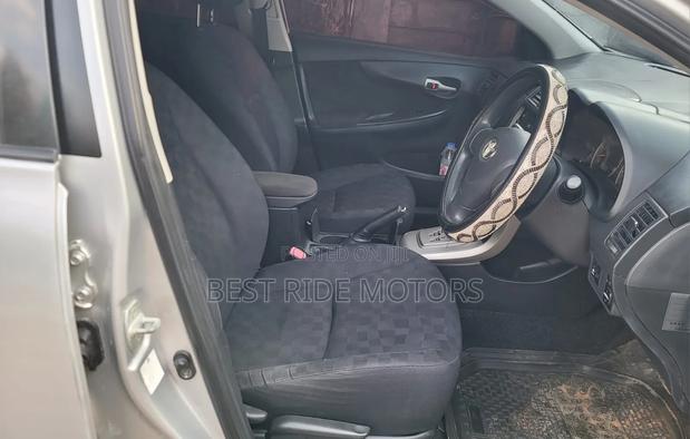 Toyota Corolla Fielder 2012 Silver