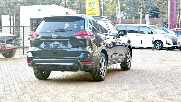 Nissan X-Trail 2.0 Petrol FWD 2019 Black