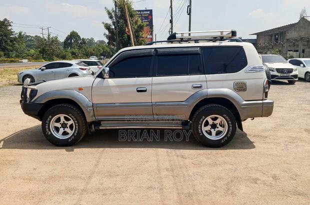 Toyota Land Cruiser Prado 2003 Gray
