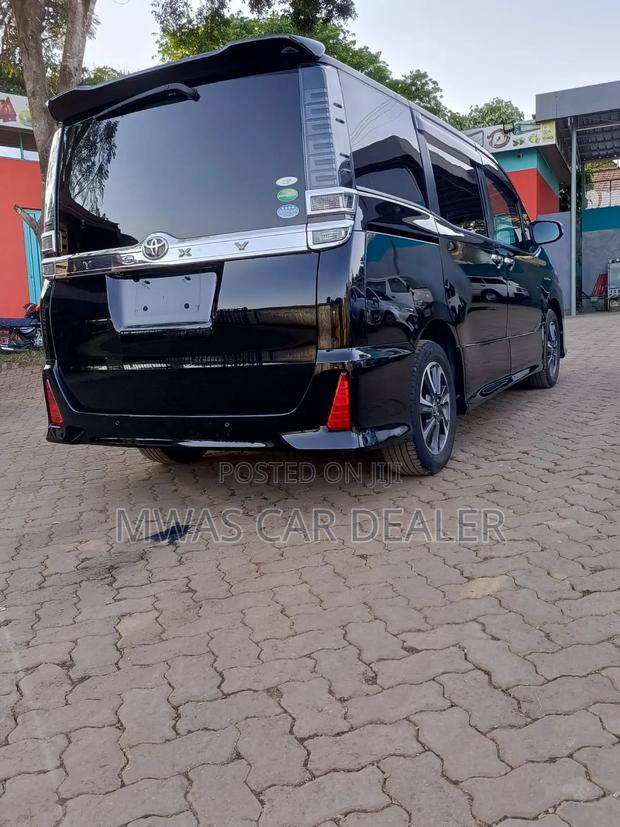 Toyota Voxy 2019 Black