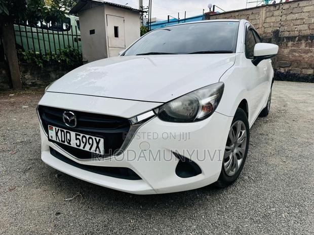 Mazda Demio 2017 White