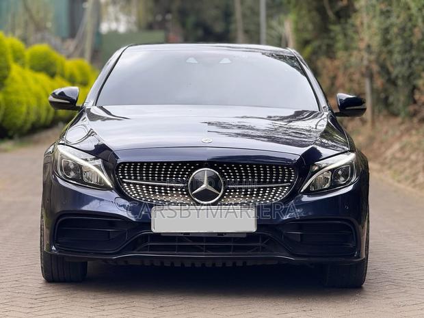 Mercedes-Benz C180 2015 Blue
