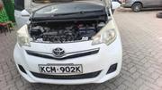 Toyota Ractis 2010 Pearl for sale