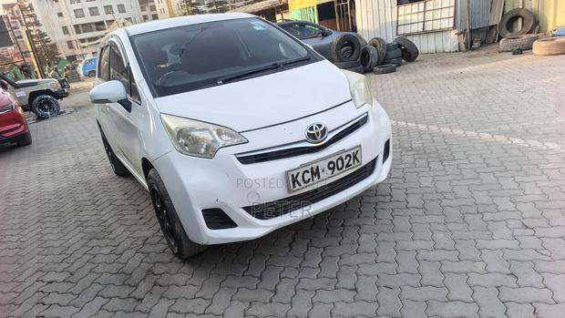 Toyota Ractis 2010 Pearl