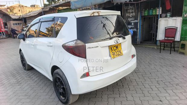 Toyota Ractis 2010 Pearl
