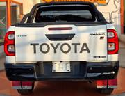 Toyota Hilux 2021 White for sale