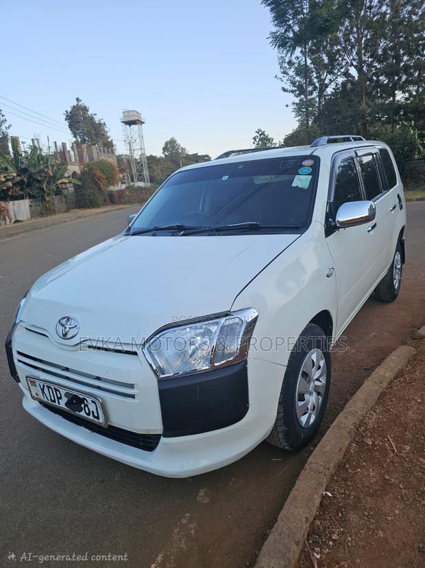Toyota Succeed SV Premium 2016 White
