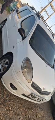 Toyota Fun Cargo 2004 White for sale