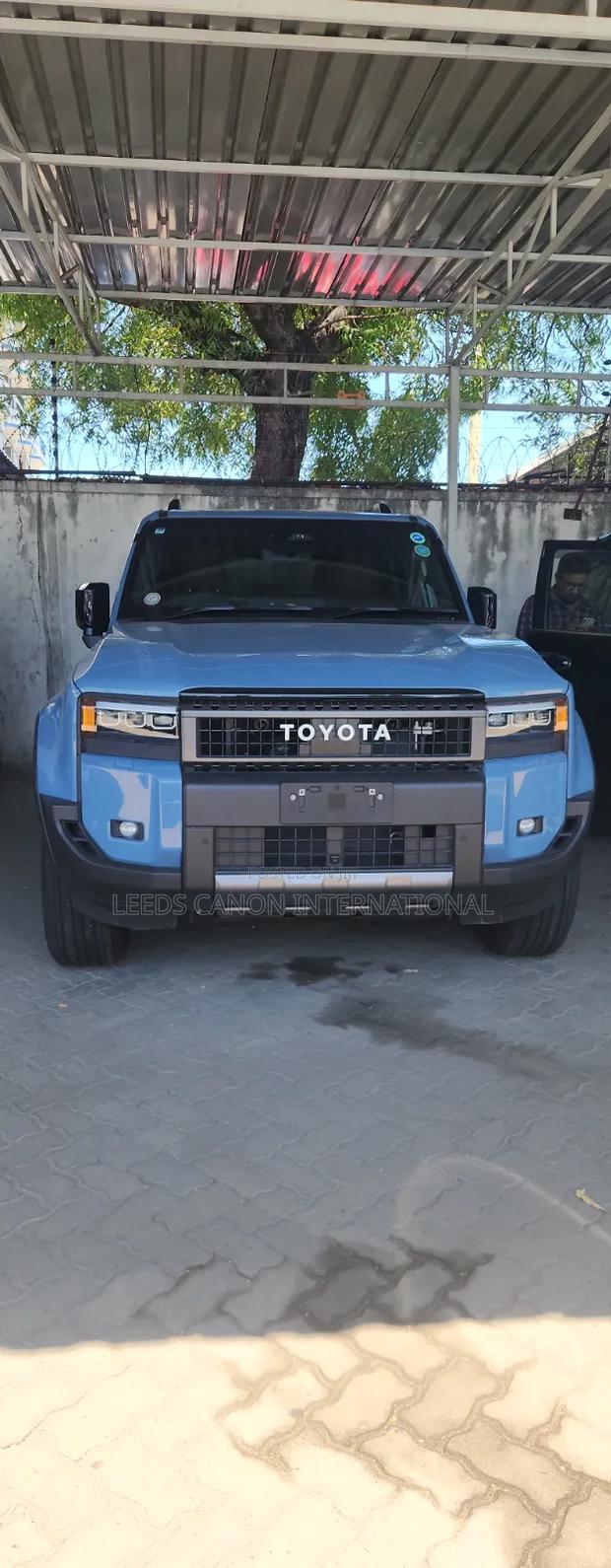 Toyota Land Cruiser Prado 2025 Blue