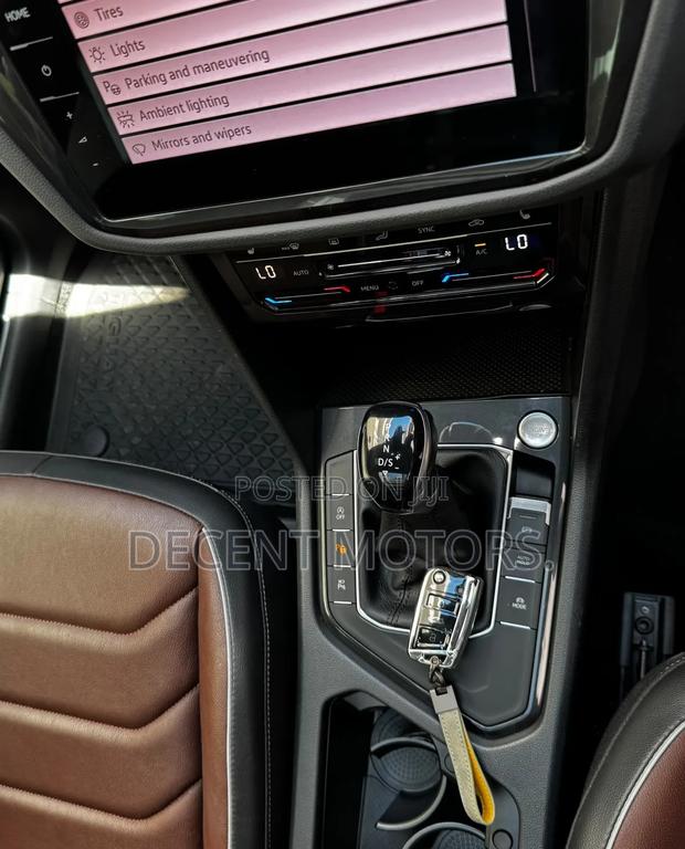 Volkswagen Tiguan 2021 White