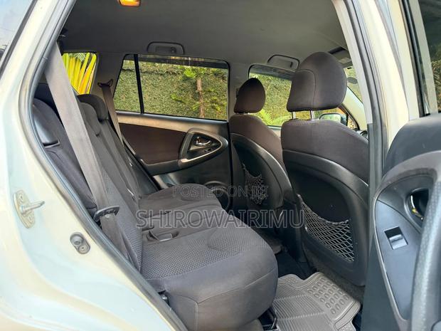 Toyota RAV4 2009 Pearl