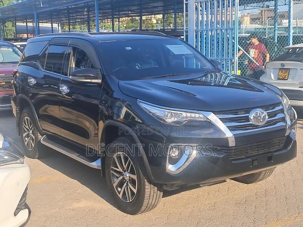 Toyota Fortuner 2.4 D AWD 2019 Gray