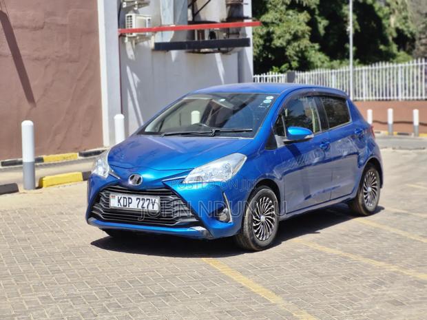 Toyota Vitz 2017 Blue