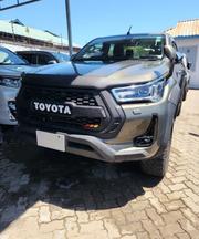 Toyota Hilux 2021 Gray for sale