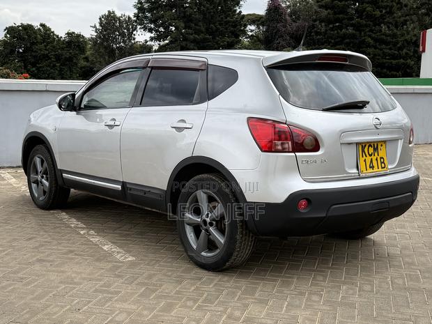 Nissan Dualis 2010 Silver