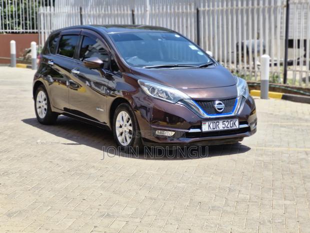 Nissan Note 2017 Burgundy