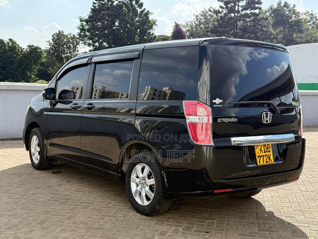Honda Stepwgn 2013 Black