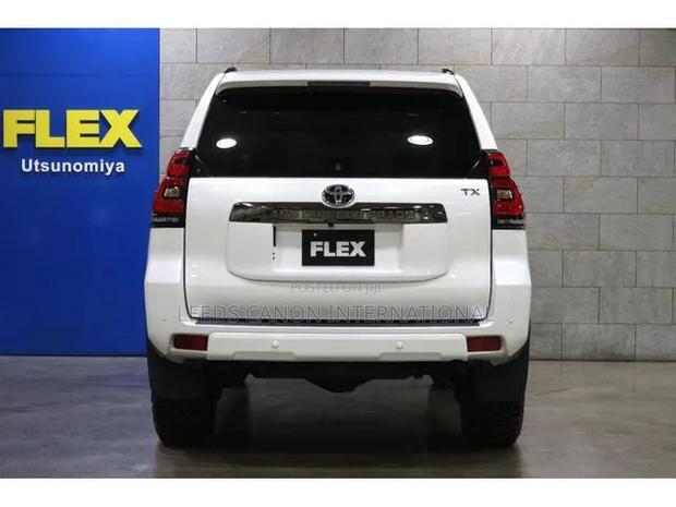 Toyota Land Cruiser Prado 2021 White