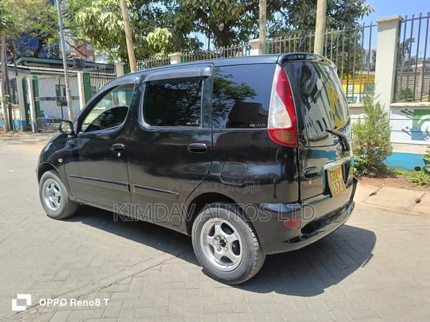 Toyota Fun Cargo 2003 Black